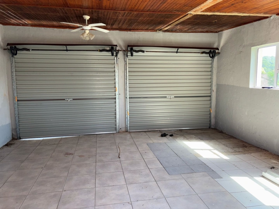 5 Bedroom Property for Sale in Beacon Bay North Eastern Cape